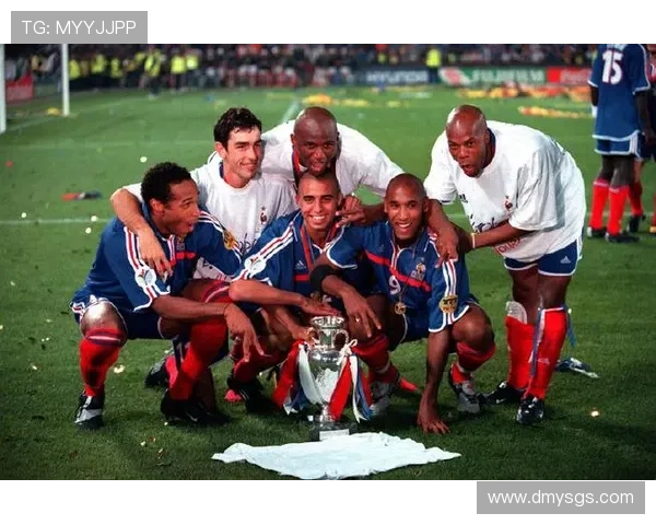 特立独行的足球明星们展现了他们的风采与魅力让我们一起领略他们的精彩瞬间