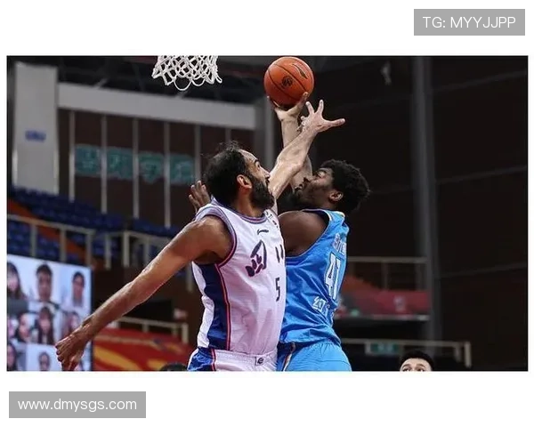 赛后复盘：深入剖析上海篮球队与重庆篮球队的精彩对决与经验教训