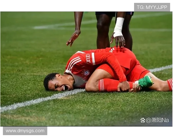 10号足球明星因伤缺席重要比赛球迷心痛期待早日复出
